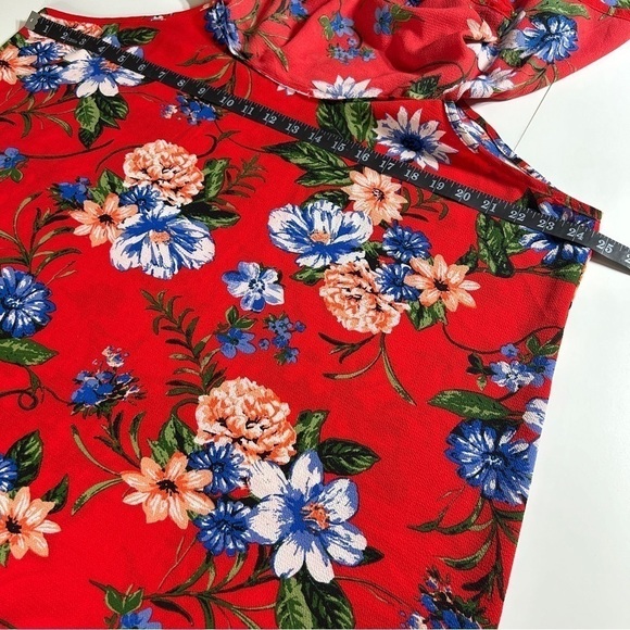 Umgee Cold Shoulder Top Red Floral blouse plus size 2X - Picture 5 of 7